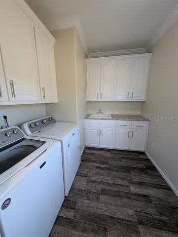 $370,000 | 25362 Southwest 46th Avenue, Newberry, FL 32669