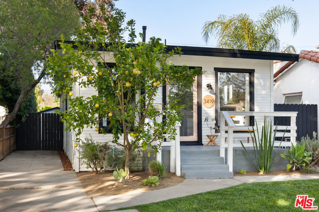 3419 Ferncroft Road Los Angeles, CA 90039 - Photo 3 of 39 Gallery Image 3