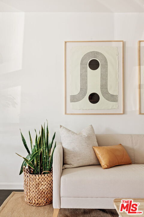 3419 Ferncroft Road Los Angeles, CA 90039 - Photo 8 of 39 Gallery Image 8