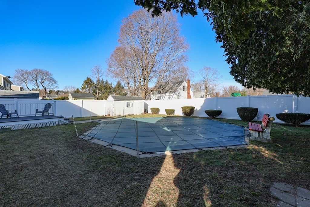 24 Reynolds Road Peabody, MA 01960 - Photo 4 of 31 Gallery Image 4