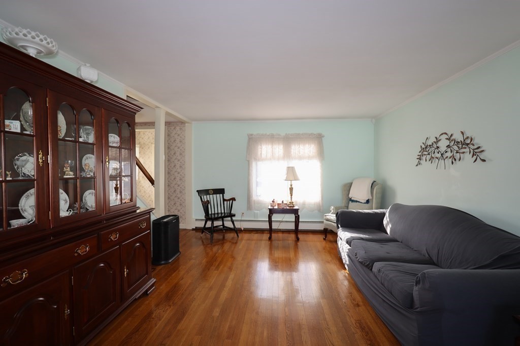 24 Reynolds Road Peabody, MA 01960 - Photo 6 of 31 Gallery Image 6