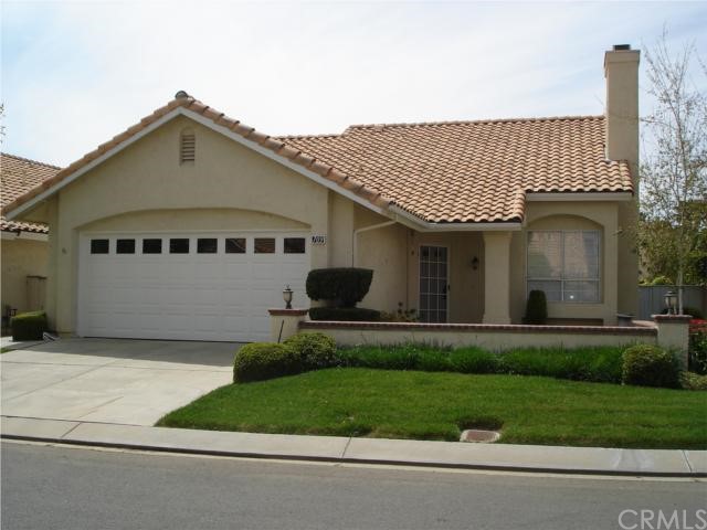 FRONT VIEW OF HOUSE