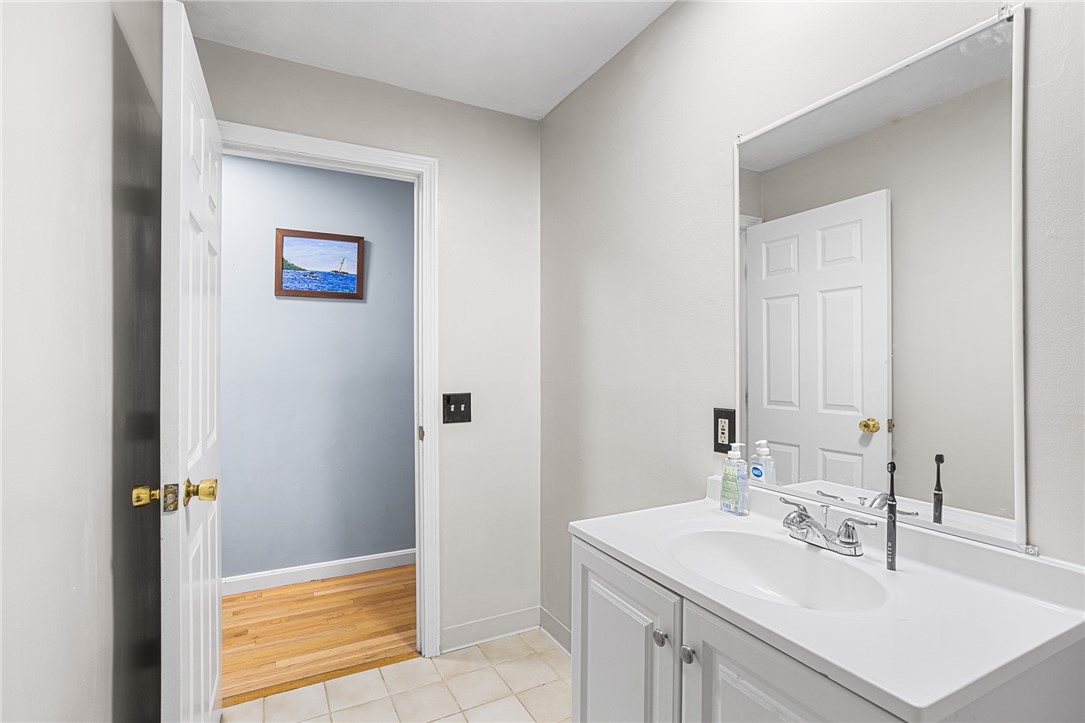 569 Smithfield Road, Unit 23 North Providence, RI 02904 - Photo 10 of 23