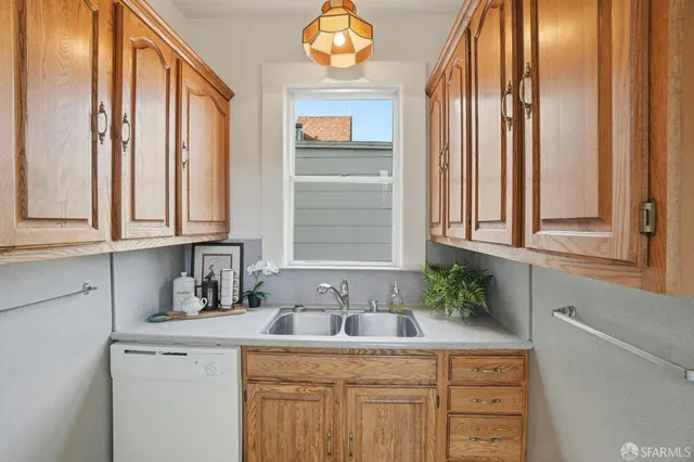 $1,095,000 | 54 Norton Street, San Francisco, CA 94112