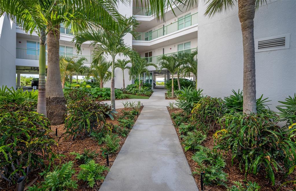 1375 Beach Road, Unit 112 Englewood, FL 34223 - Photo 39 of 50 a view of a pathway with plants