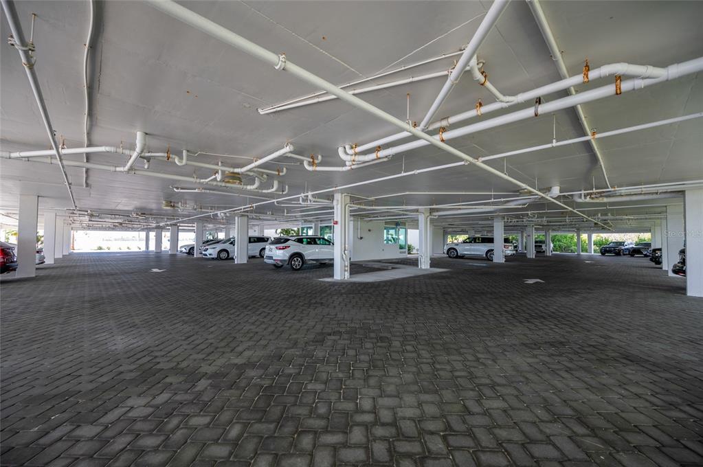 1375 Beach Road, Unit 112 Englewood, FL 34223 - Photo 43 of 50 a view of a room with gym equipment