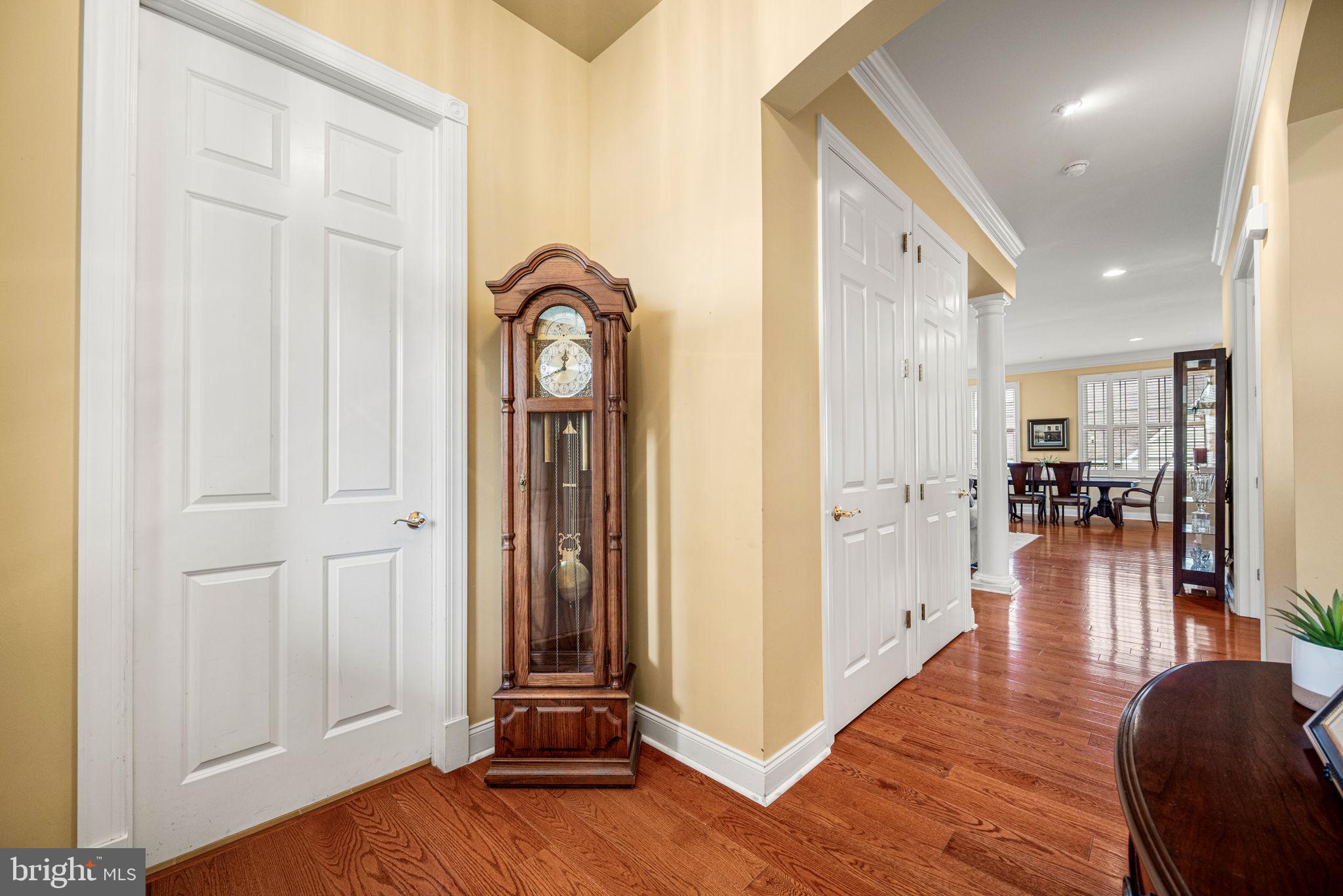 41 Hutton Lane Garnet Valley, PA 19060 - Photo 2 of 37 Foyer