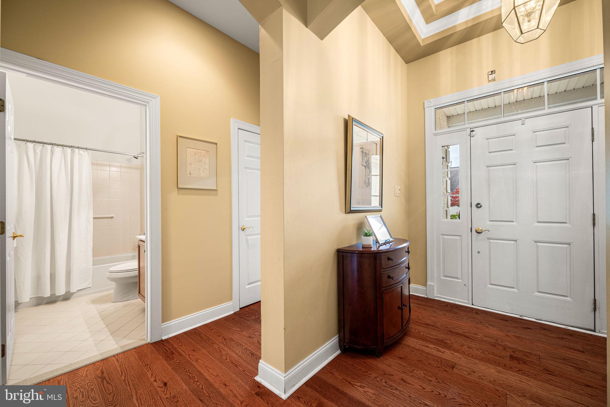 41 Hutton Lane Garnet Valley, PA 19060 - Photo 3 of 37 Foyer