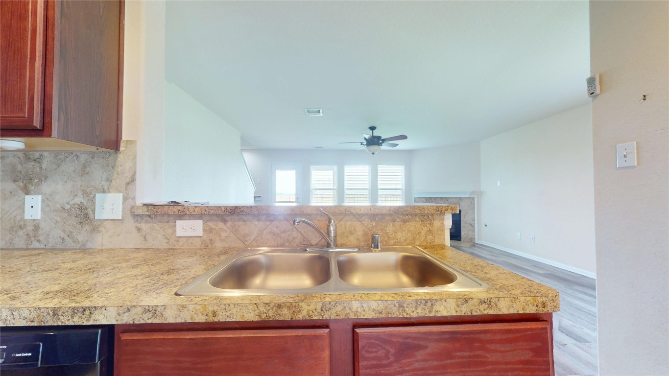 2102 Red Cedar Trail Rosenberg, TX 77471 - Photo 13 of 49