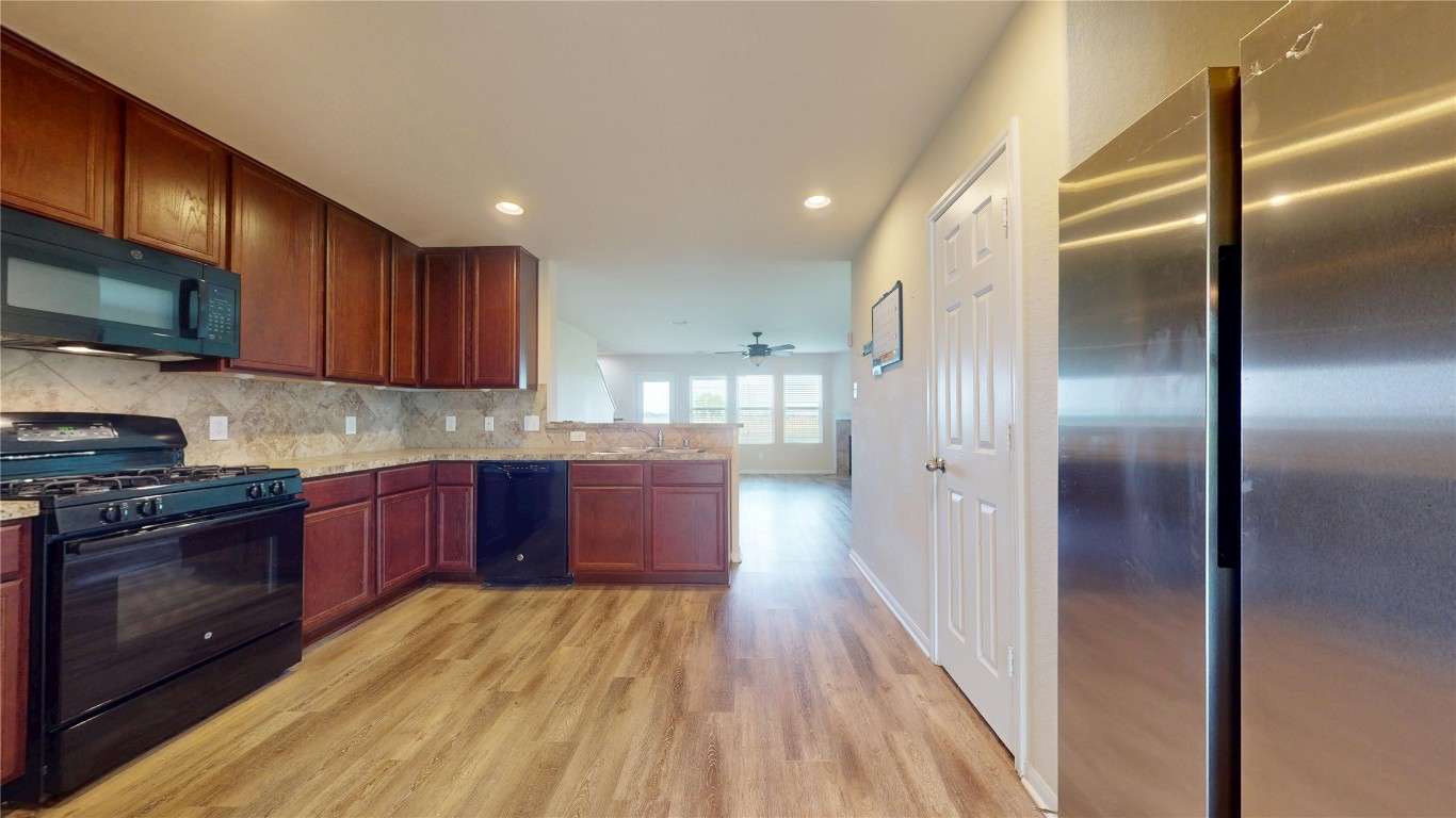 2102 Red Cedar Trail Rosenberg, TX 77471 - Photo 17 of 49
