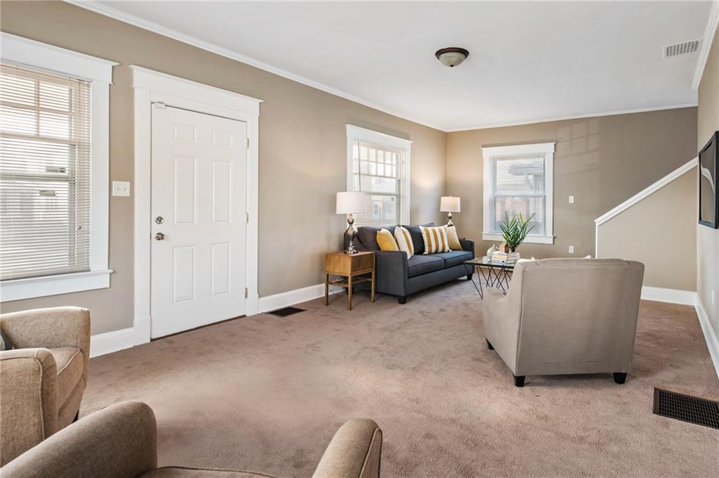 1042 Cameron Street Indianapolis, IN 46203 - Photo 4 of 33