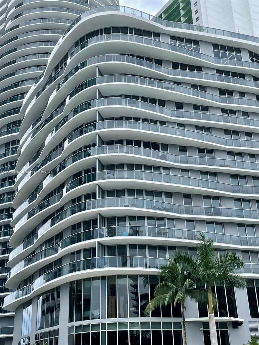 Edgewater Miami, FL 33132 - Photo 21 of 34 a view of a large building