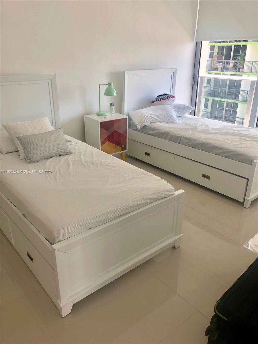 Edgewater Miami, FL 33132 - Photo 5 of 34