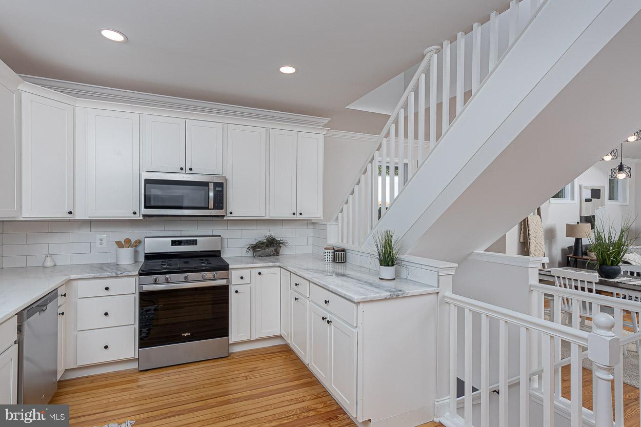212 Riverside Drive Essex, MD 21221 - Photo 17 of 53 Gallery Image 17