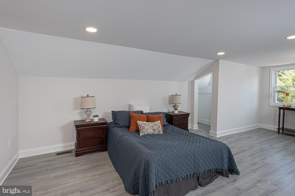 212 Riverside Drive Essex, MD 21221 - Photo 24 of 53 Gallery Image 24