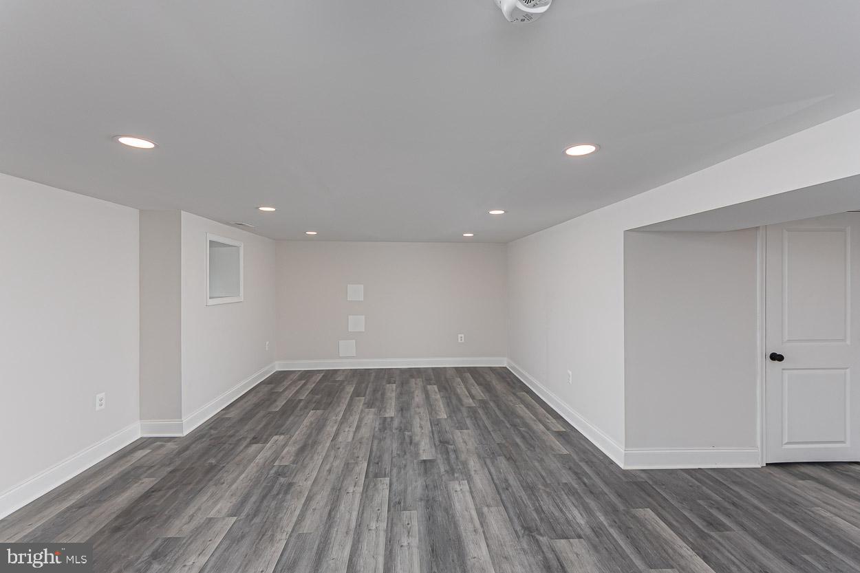 212 Riverside Drive Essex, MD 21221 - Photo 31 of 53 Gallery Image 31