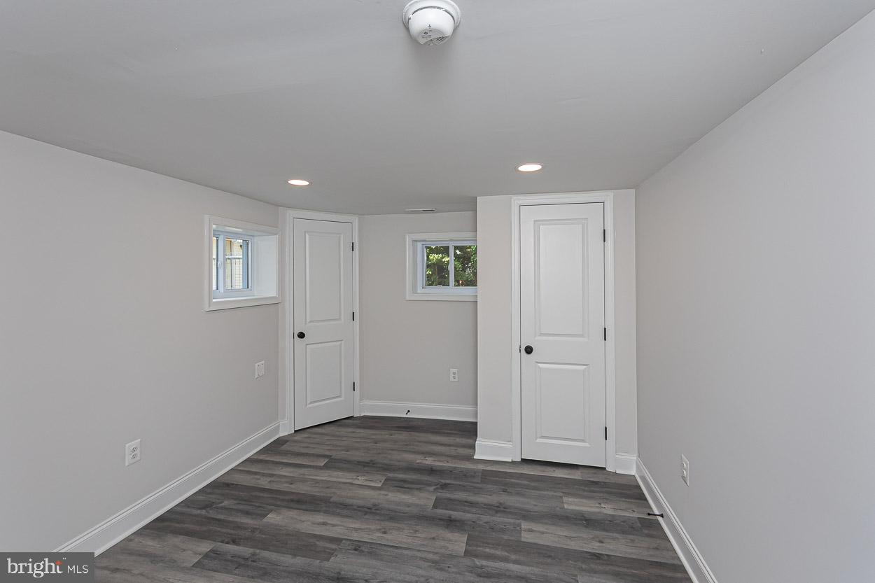 212 Riverside Drive Essex, MD 21221 - Photo 36 of 53 Gallery Image 36