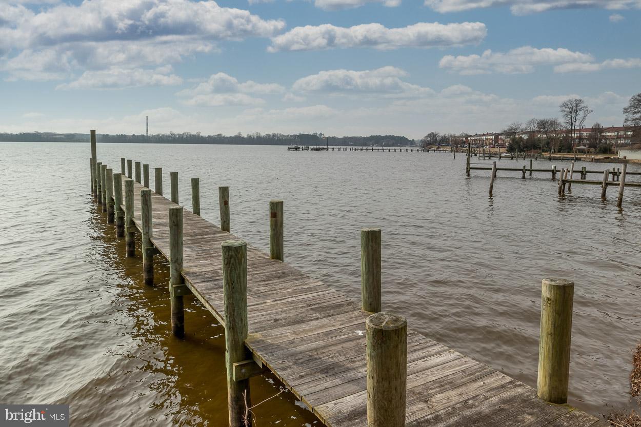212 Riverside Drive Essex, MD 21221 - Photo 4 of 53 Gallery Image 4