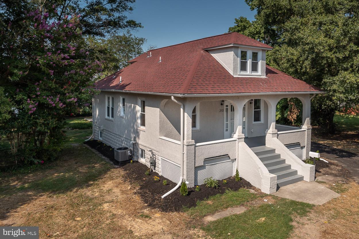 212 Riverside Drive Essex, MD 21221 - Photo 41 of 53 Gallery Image 41