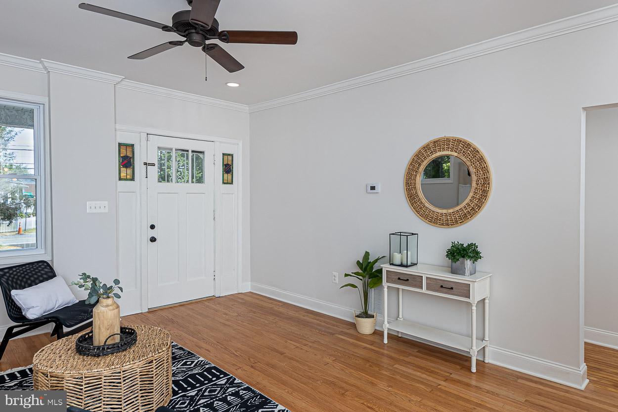 212 Riverside Drive Essex, MD 21221 - Photo 7 of 53 Gallery Image 7
