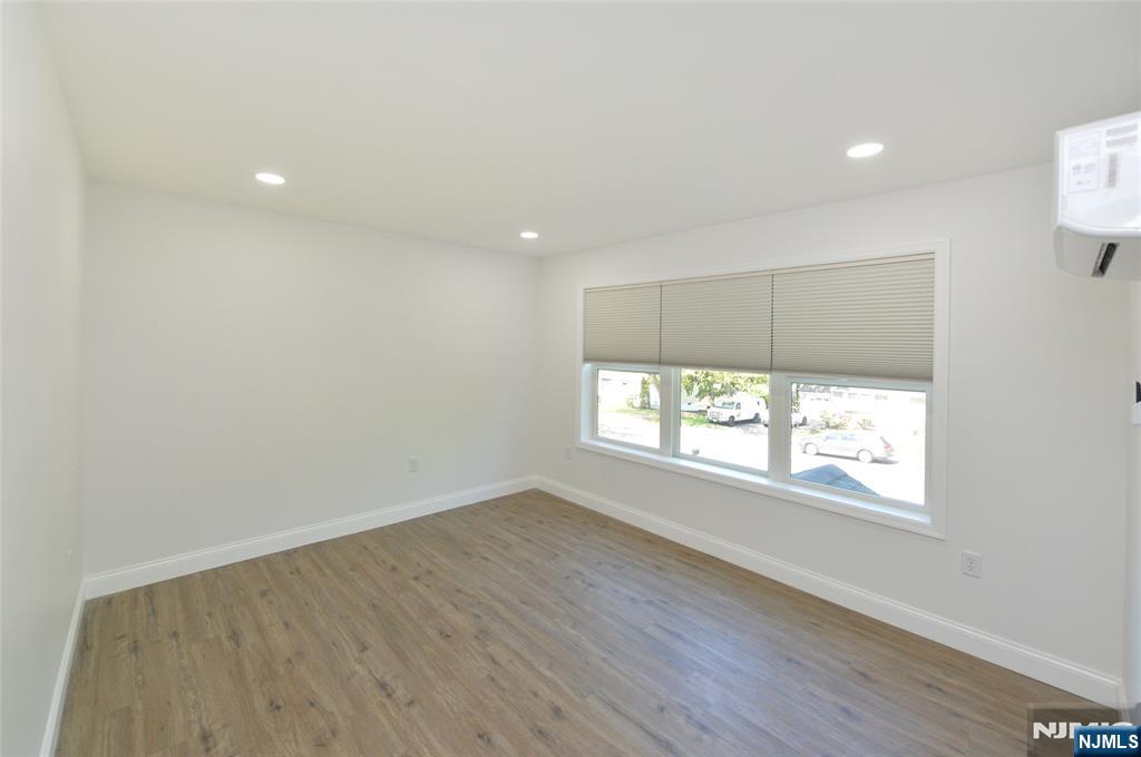 385 Goffle Road, Unit 2 Ridgewood, NJ 07450 - Photo 9 of 11