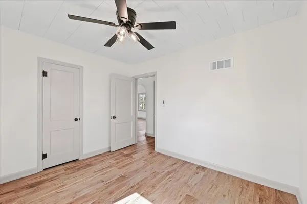 $199,900 | 619 East 11th Street, Gibson City, IL 60936