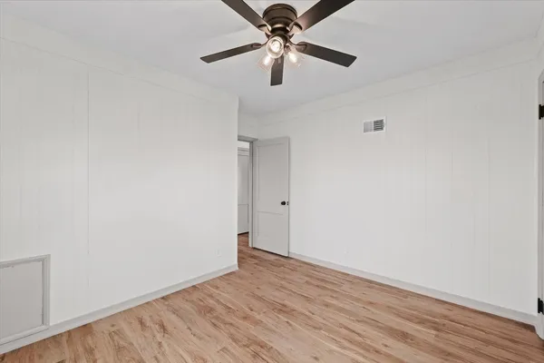 $199,900 | 619 East 11th Street, Gibson City, IL 60936