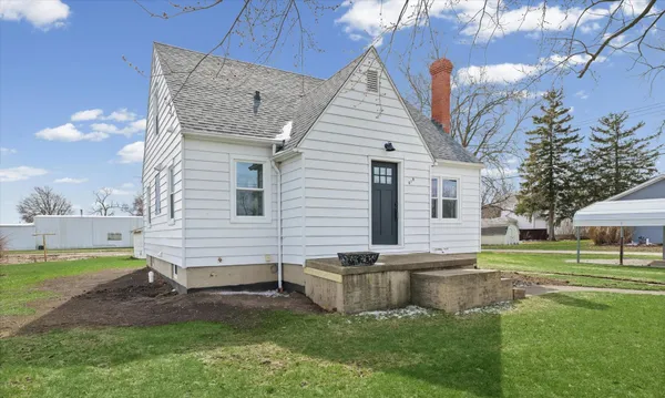 $199,900 | 619 East 11th Street, Gibson City, IL 60936