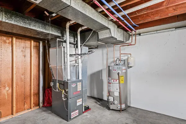 $199,900 | 619 East 11th Street, Gibson City, IL 60936