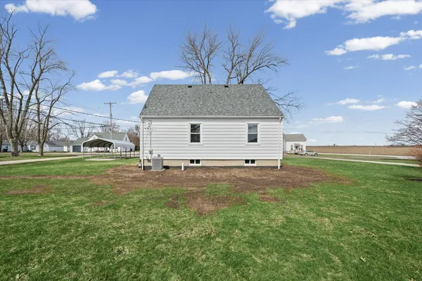 $199,900 | 619 East 11th Street, Gibson City, IL 60936