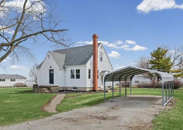 $199,900 | 619 East 11th Street, Gibson City, IL 60936