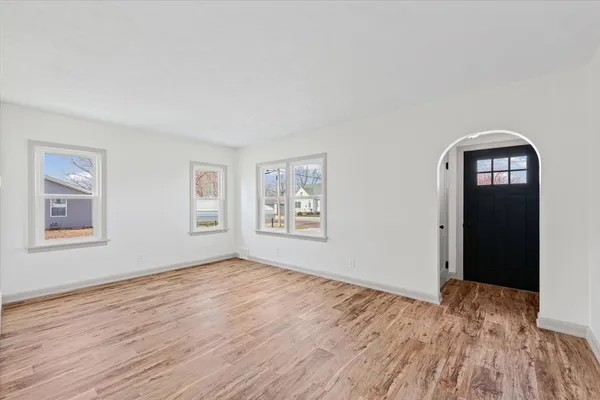 $199,900 | 619 East 11th Street, Gibson City, IL 60936