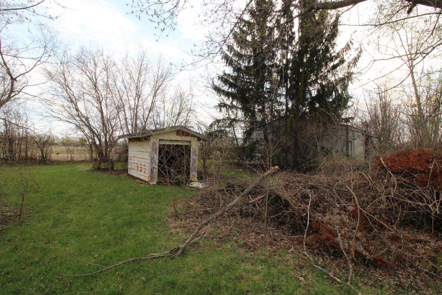 5270 Port Clinton Eastern Road Port Clinton, OH 43452 - Photo 7 of 9 Gallery Image 7