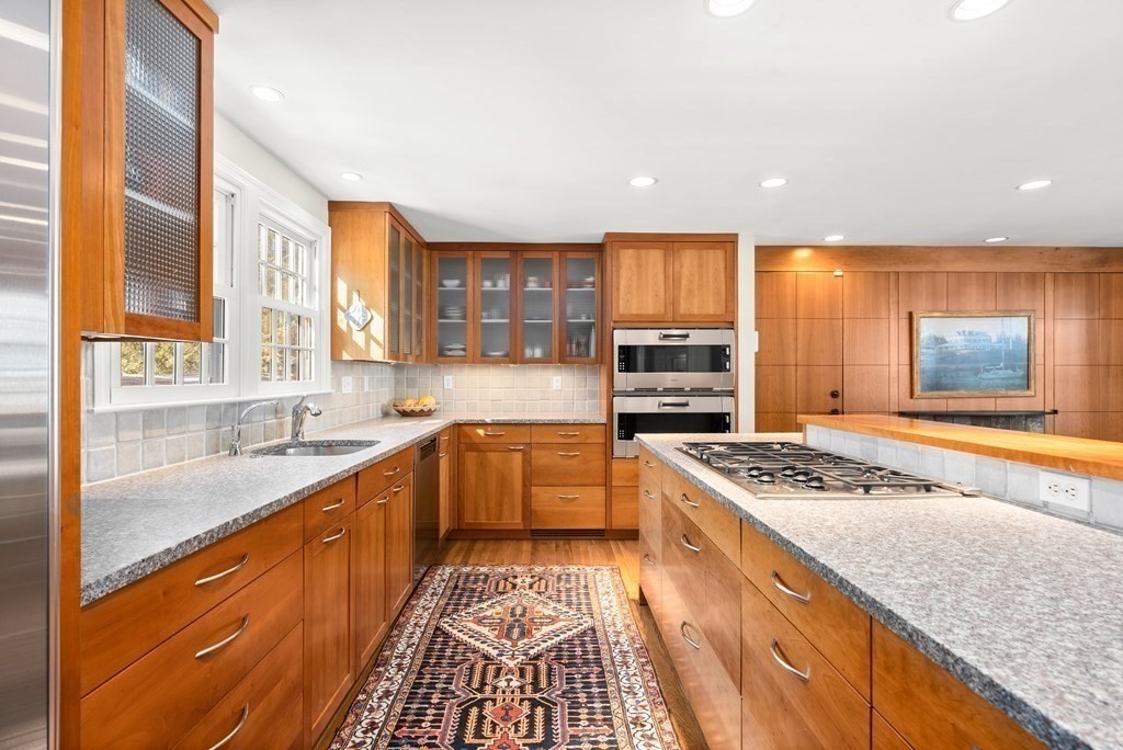 109 Deer Path Lane Weston, MA 02493 - Photo 13 of 41