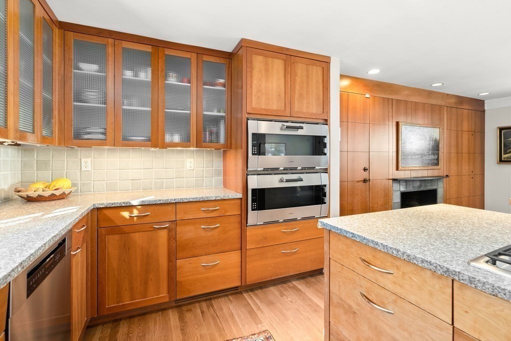 109 Deer Path Lane Weston, MA 02493 - Photo 14 of 41