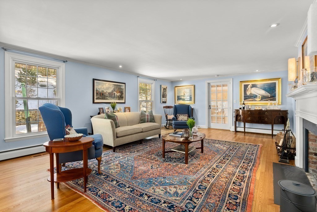 109 Deer Path Lane Weston, MA 02493 - Photo 4 of 41