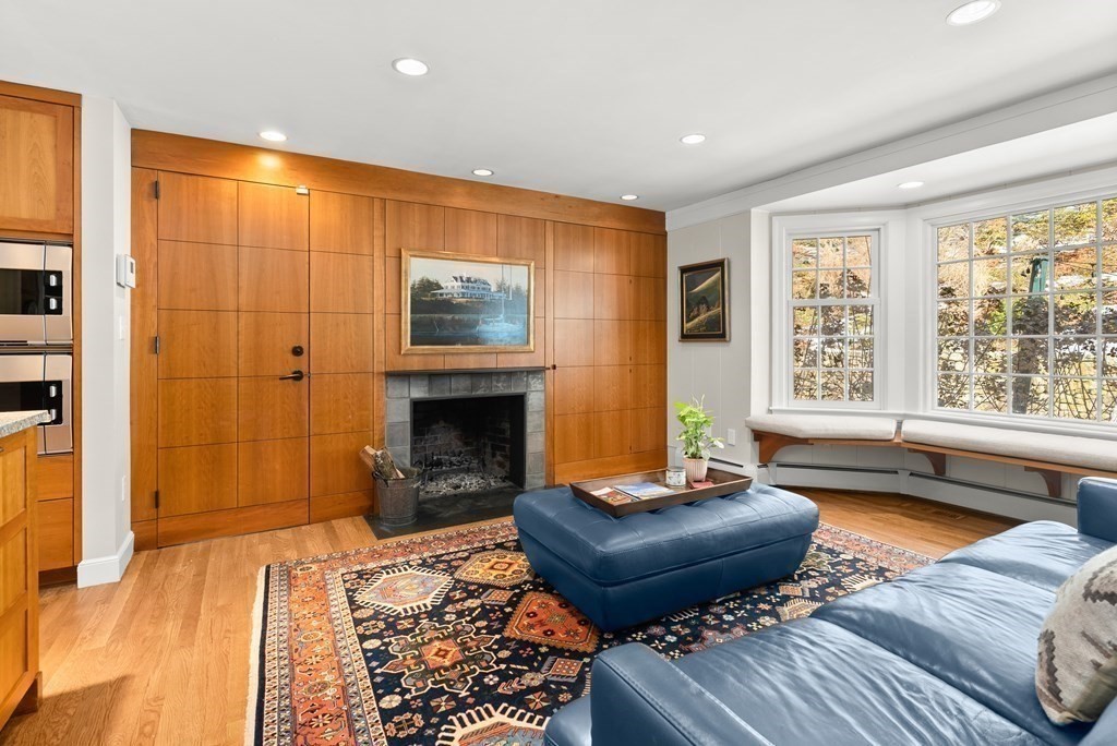 109 Deer Path Lane Weston, MA 02493 - Photo 10 of 41