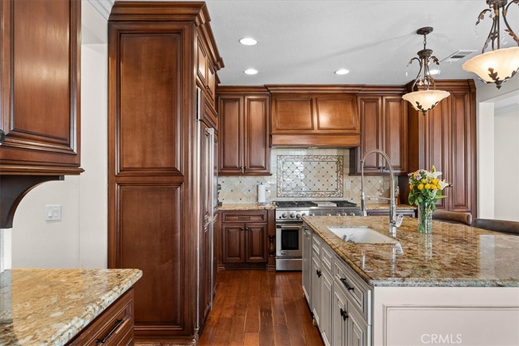 4725 Eagle Ridge Court Jurupa Valley, CA 92509 - Photo 12 of 59