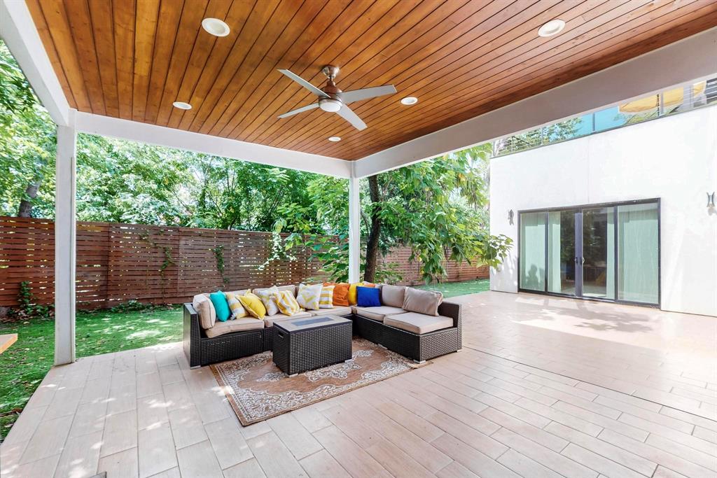 3946 North Cresthaven Road Dallas, TX 75209 - Photo 35 of 38 Spacious covered patio featuring a wood-finish ceiling, recessed lighting, and a ceiling fan