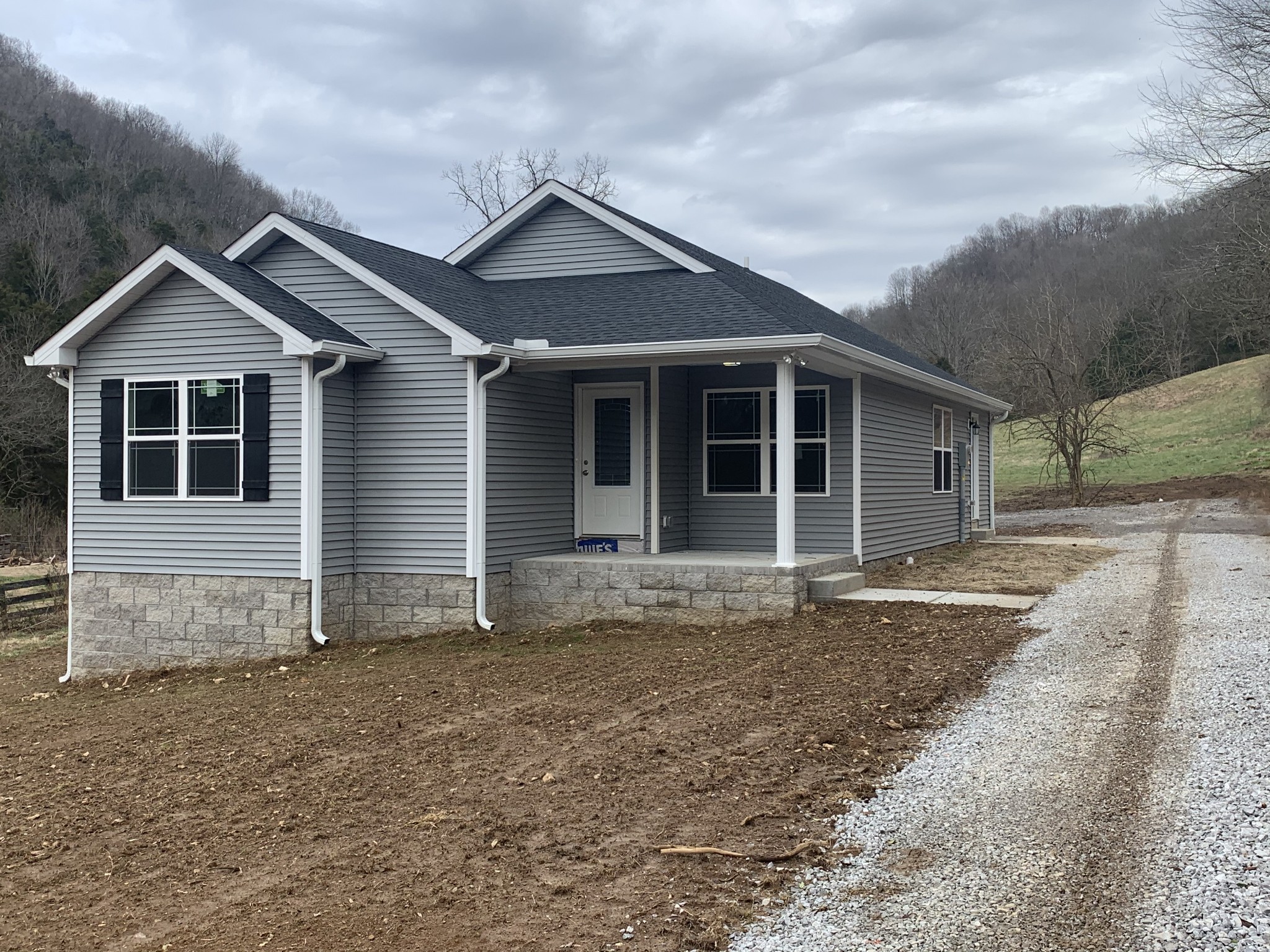 2937 Hartsville Road Lafayette, TN 37083 - Photo 1 of 10 Gallery Image 1