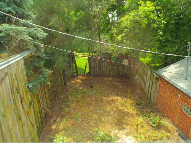 $99,900 | 206 East Market Street, Mount Carroll, IL 61053