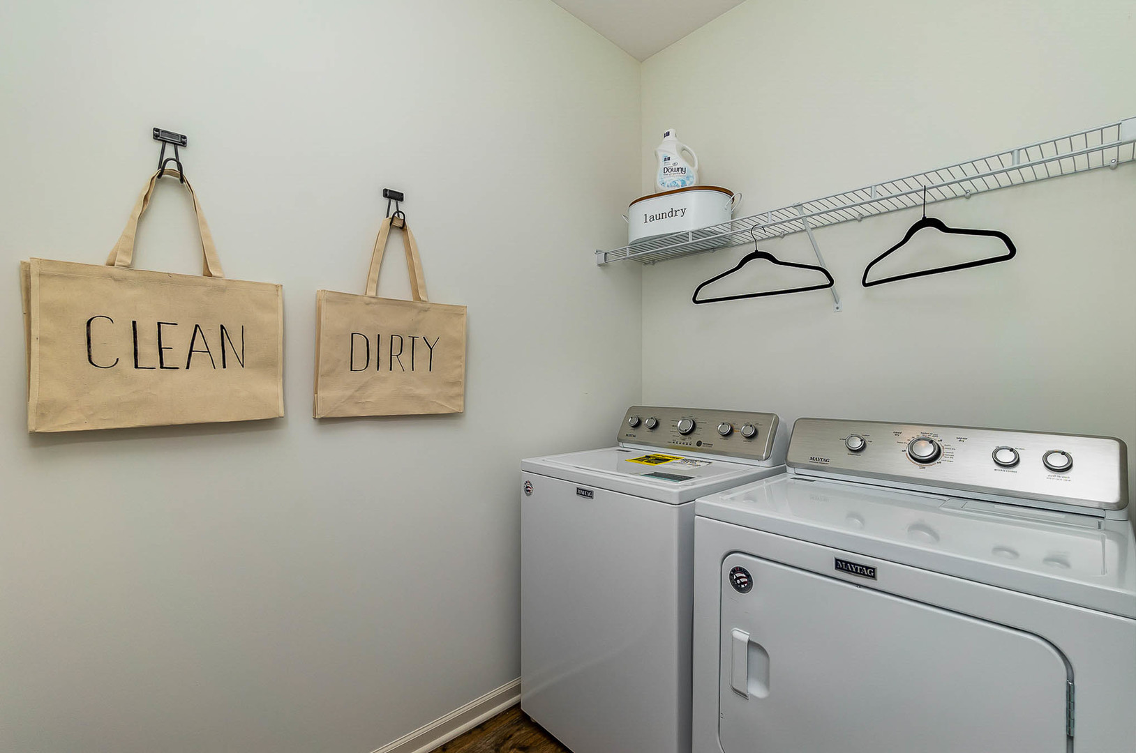 7600 West 105th Place Crown Point, IN 46307 - Photo 10 of 34 a utility room with dryer and washer