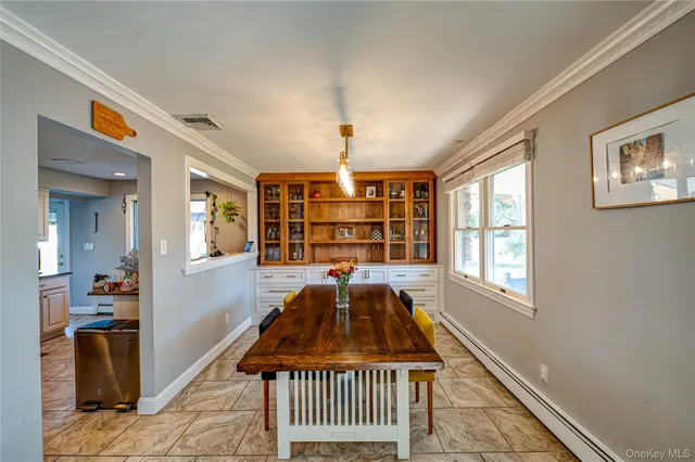 $749,900 | 1 Freedom Court, Babylon, NY 11702