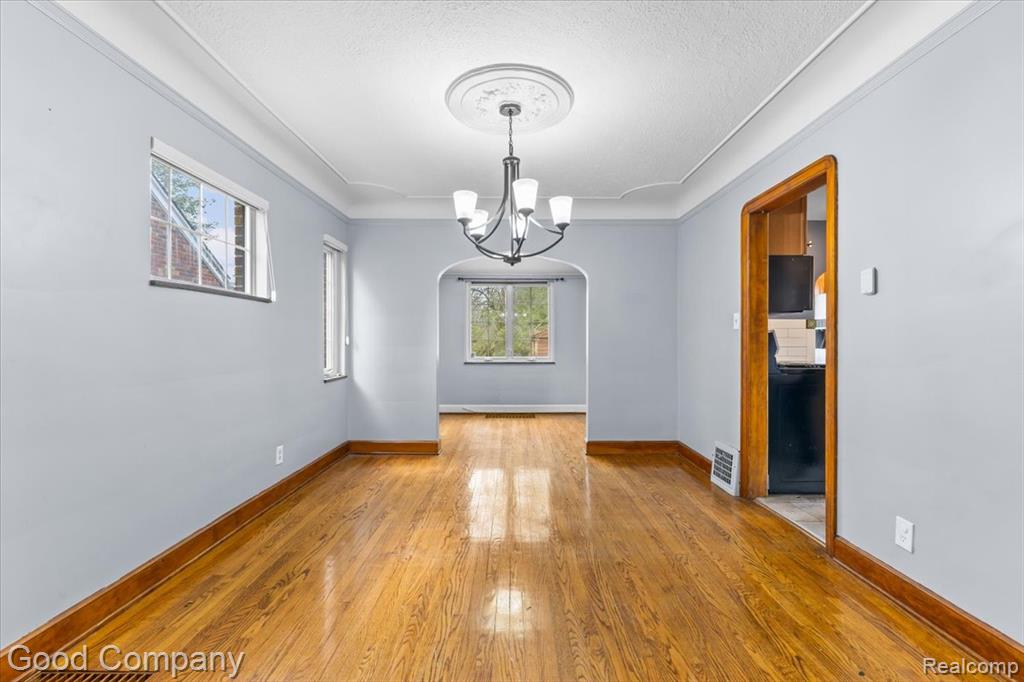 5535 Harvard Road Detroit, MI 48224 - Photo 4 of 19