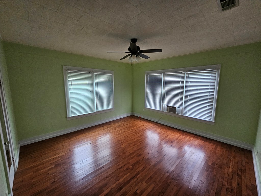 423 East Navasota Street Groesbeck, TX 76642 - Photo 12 of 16