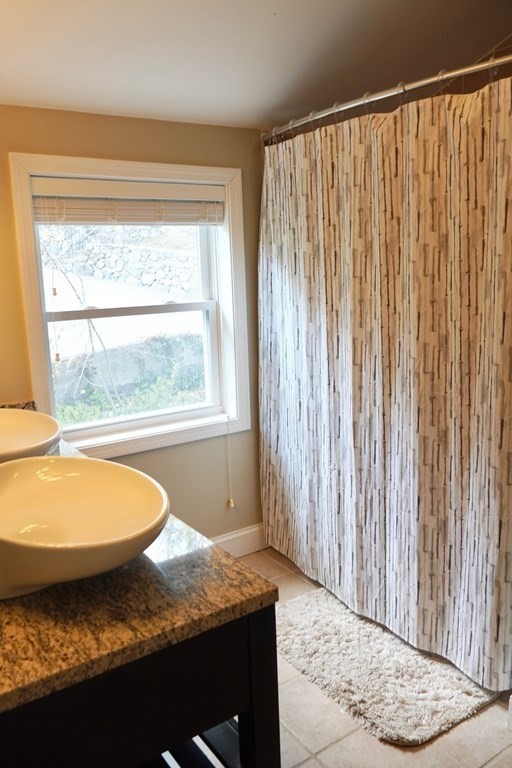 9 Lisbeth Street, Unit 9 Lexington, MA 02421 - Photo 10 of 17