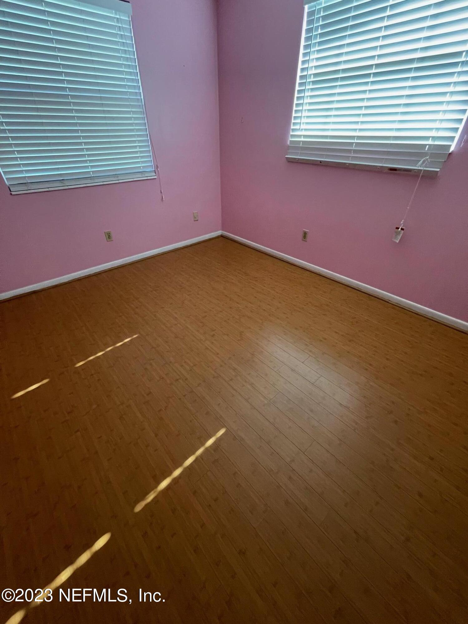 1042 Jamaica Road East Jacksonville, FL 32216 - Photo 20 of 59 a view of a room