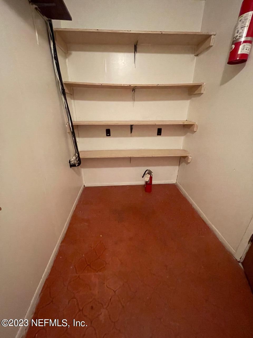 1042 Jamaica Road East Jacksonville, FL 32216 - Photo 44 of 59 a view of small space