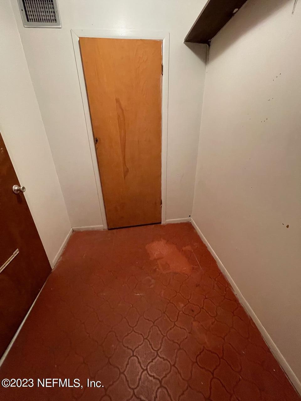 1042 Jamaica Road East Jacksonville, FL 32216 - Photo 45 of 59 IMG_5599