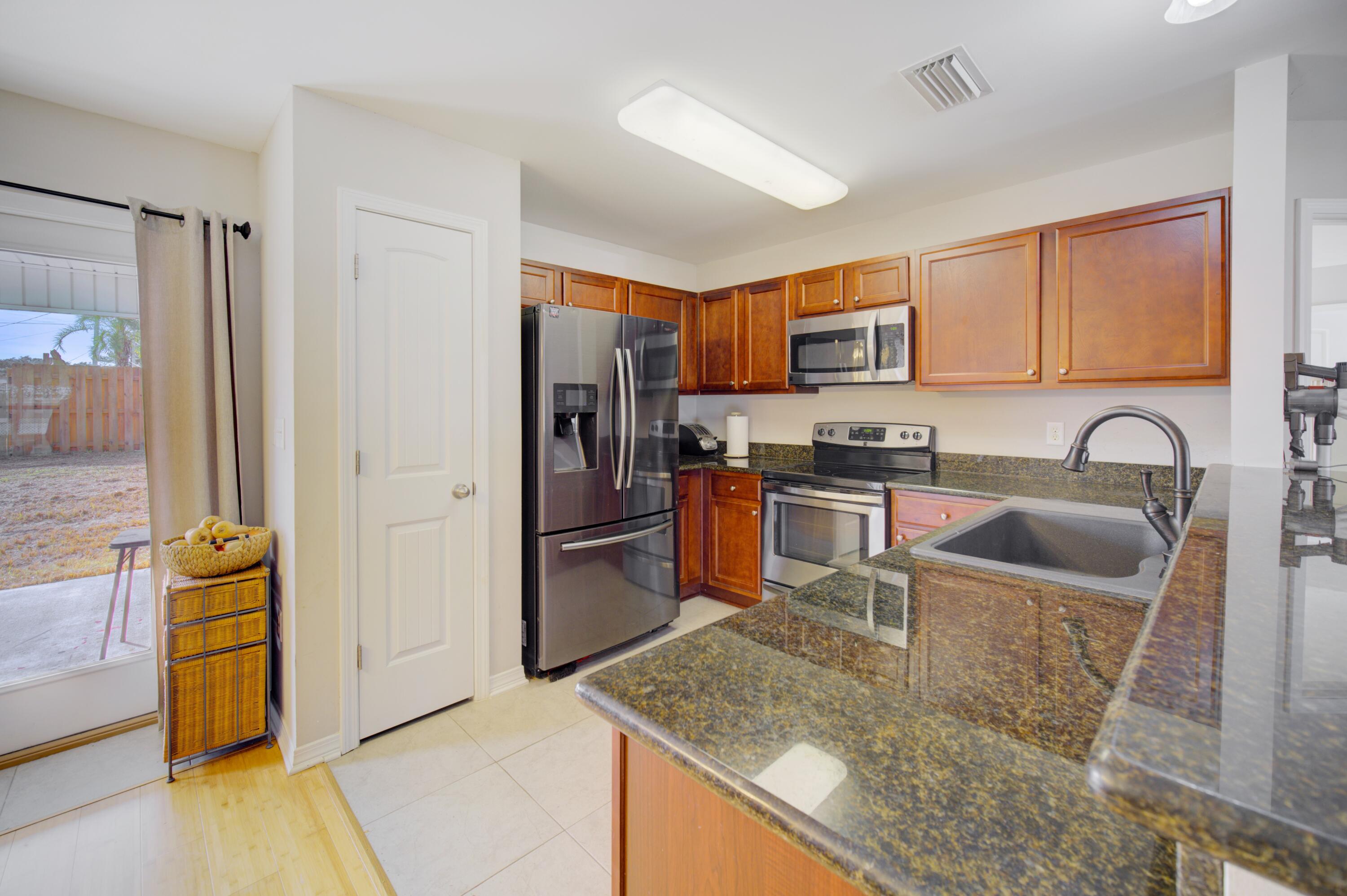4841 Reese Road Gulf Breeze, FL 32563 - Photo 8 of 27 DSCF4326_28_29_30